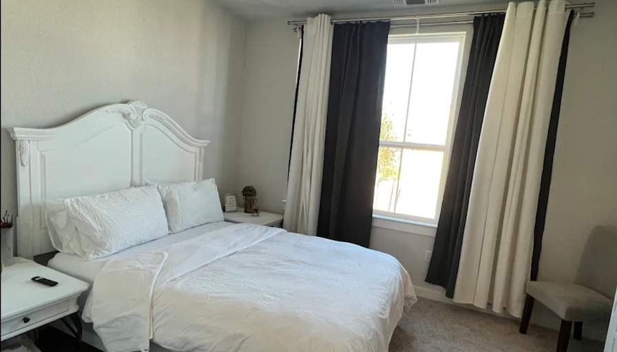 Shirlly's room