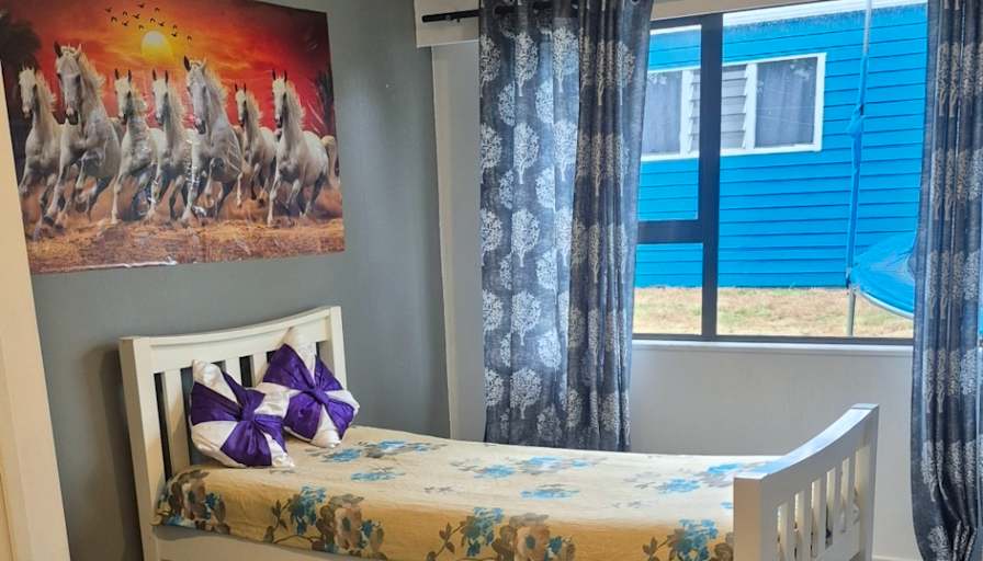 Deep's room