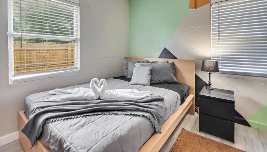PadSplit's room