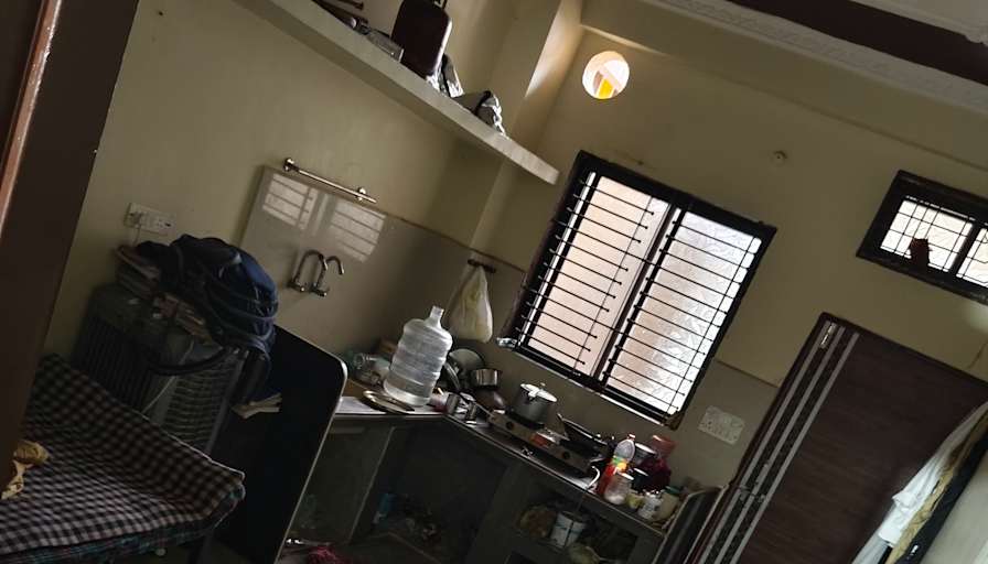 Priyanshu's room