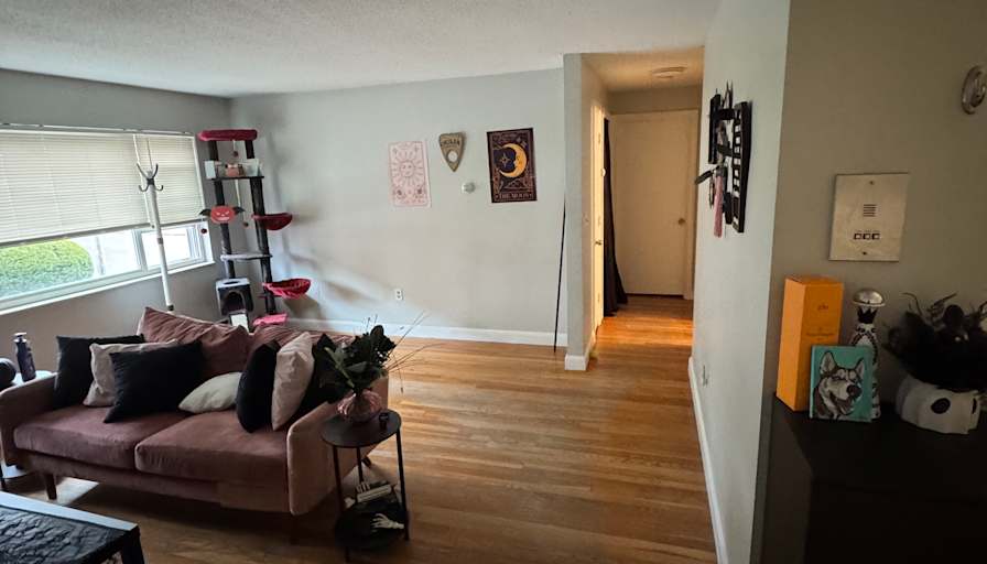 Sedona's room