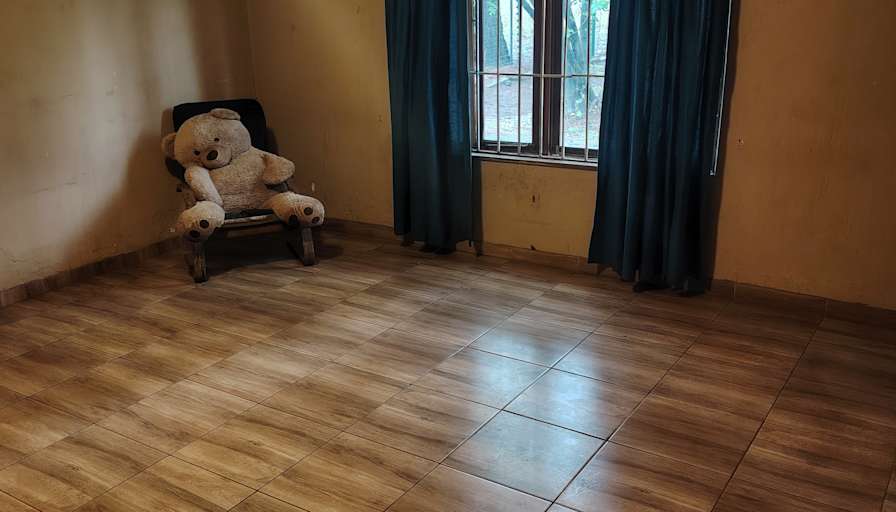 Leon Benadie's room