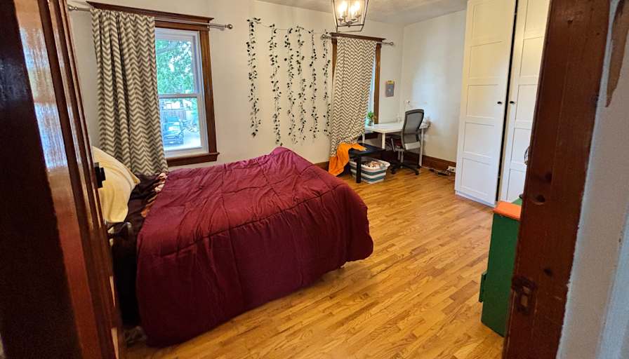 Khad's room