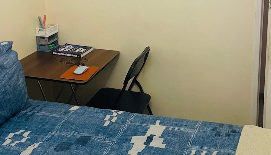 Gwen's room