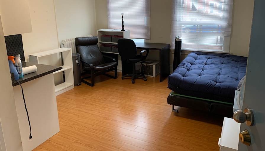Annex studios's room