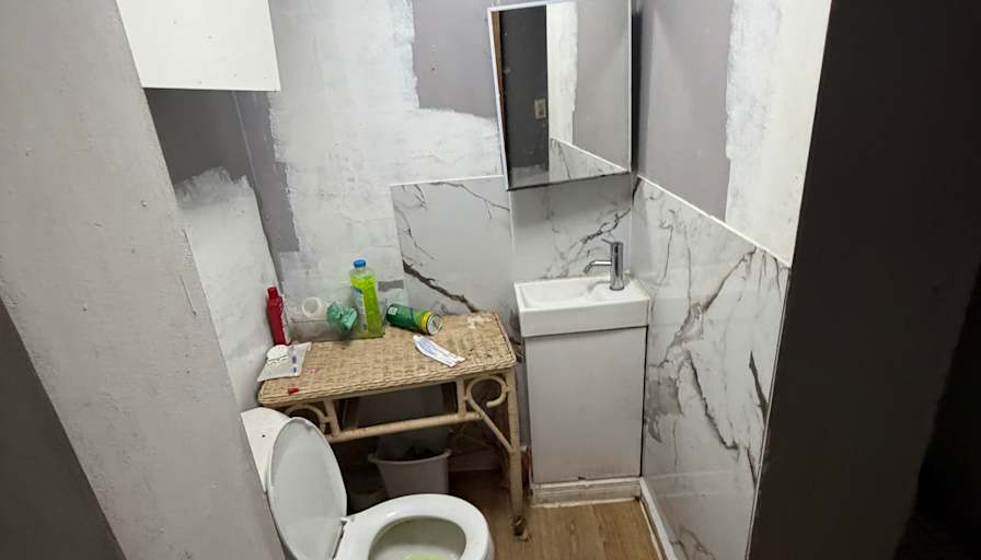 Dora's room