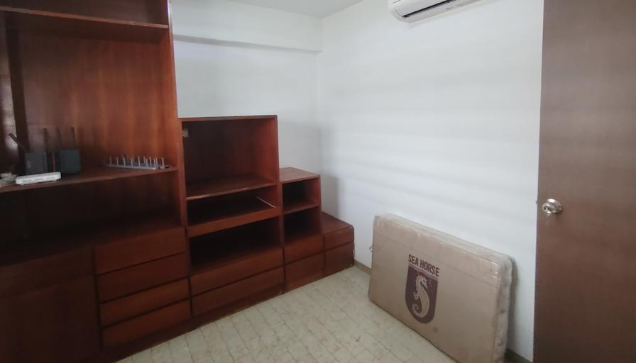 Li Sharon's room