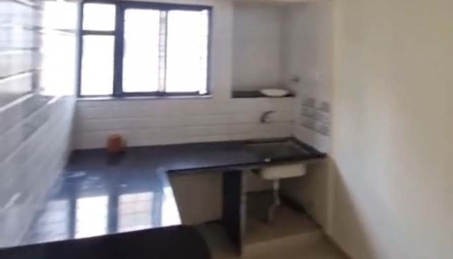 mayuresh's room