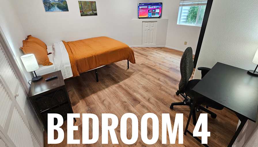 HomeCrew's room