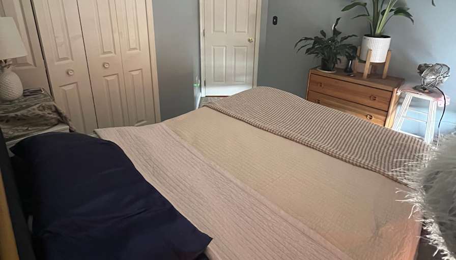 Robin Kovzelove's room