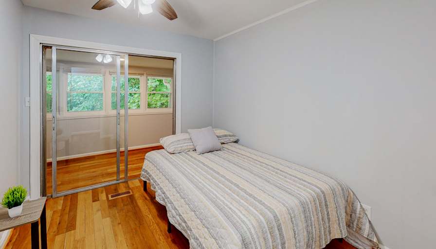 PadSplit's room