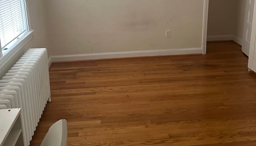Carlos's room