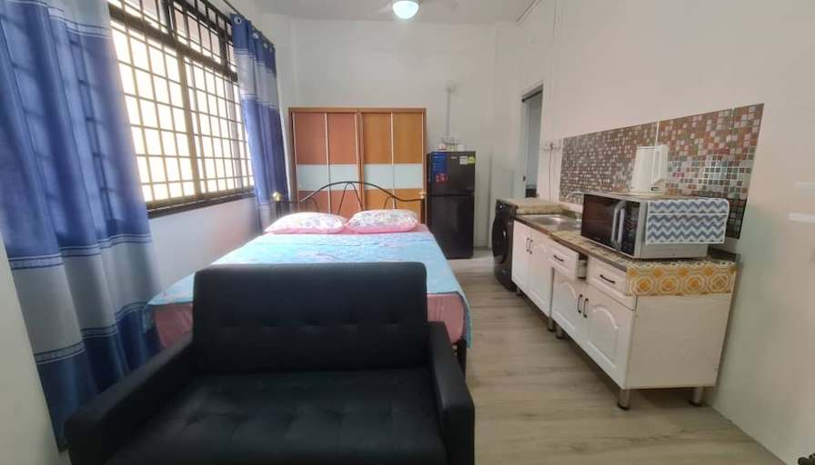 Roomy's room