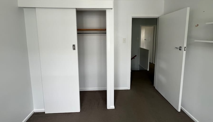 Unfurnished room in a house · Curtis Street, Northland, Wellington 6012-1