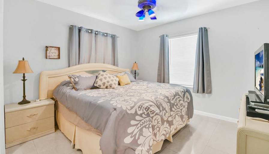 Diana's room