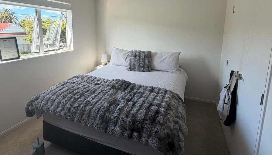 Kara's room