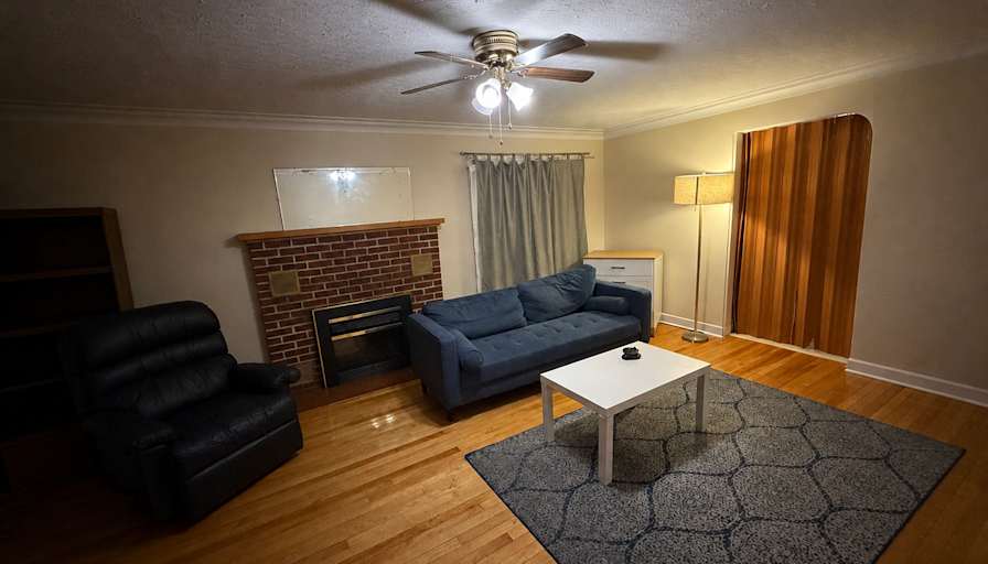 Cyrus Sehgal's room