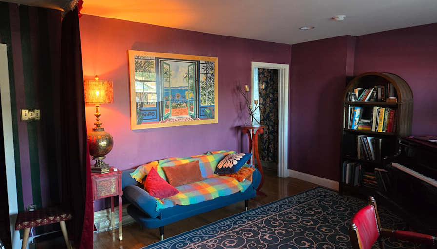 Simon's room
