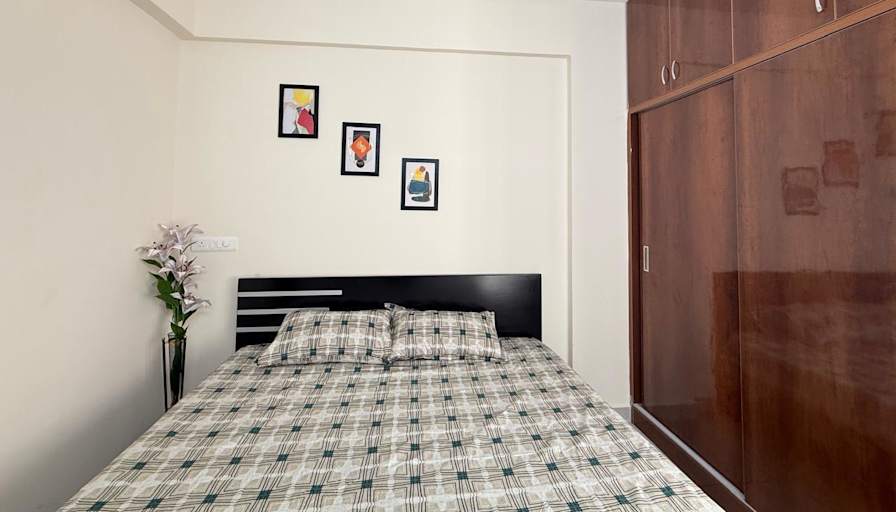 Zohra's room