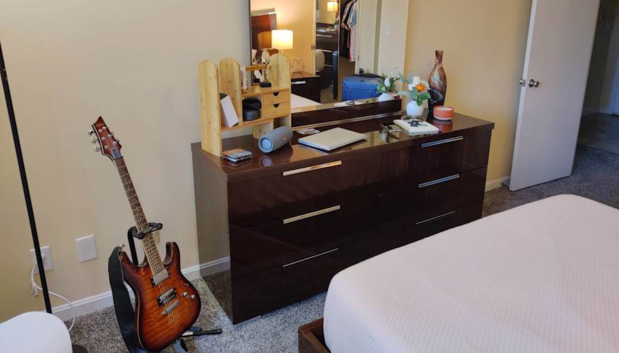 Trent's room