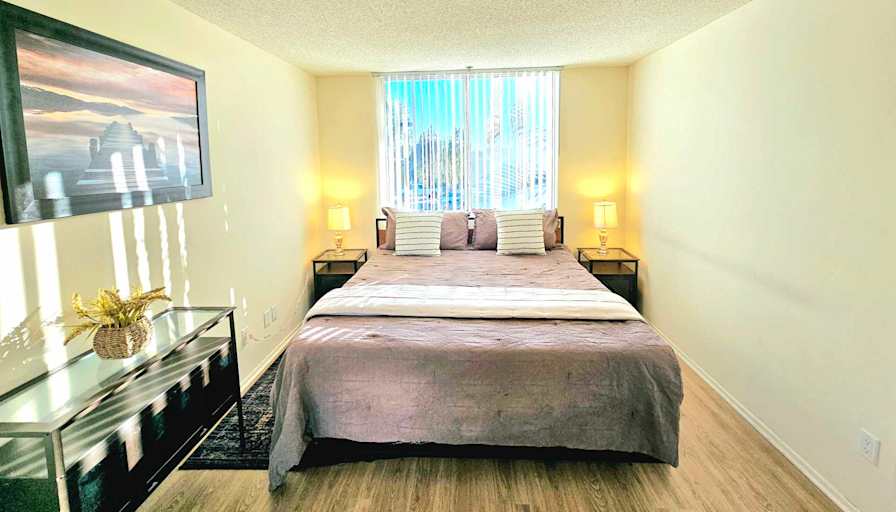 Tony H Jones's room