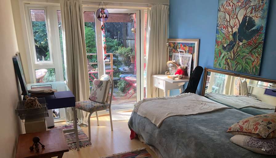 Jennifer's room