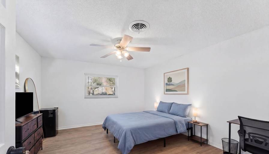 PadSplit's room