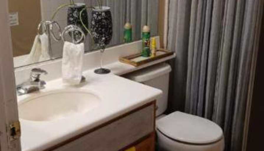 Month to month furnished private bedroom's room