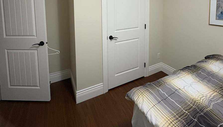 Manuel's room