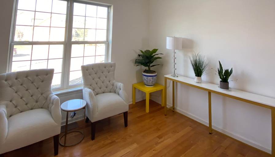 XiaoBin Chen's room