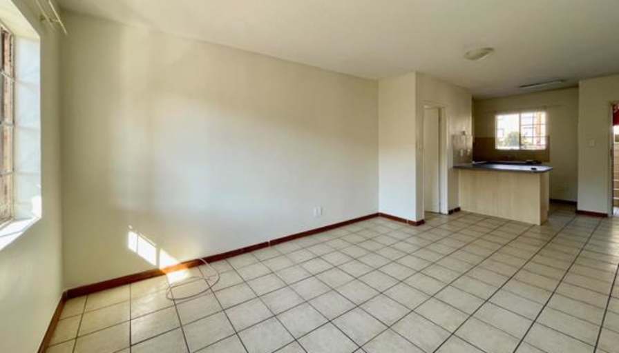 Lunga Mashiane's room