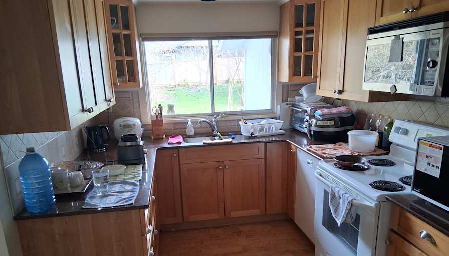 Vinh's room