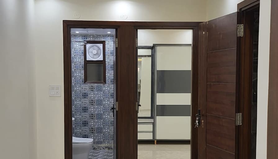Gaurav Mehra's room