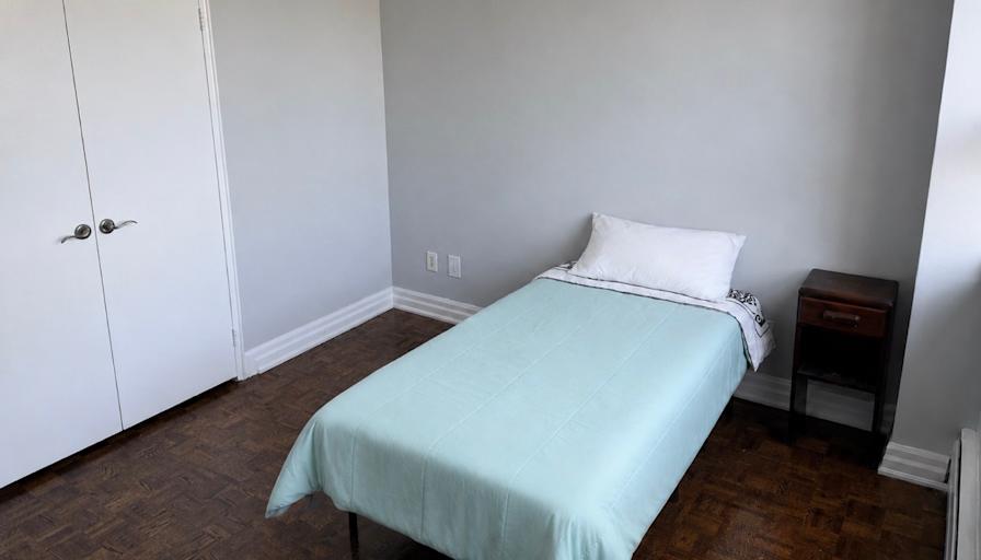 Felipe's room