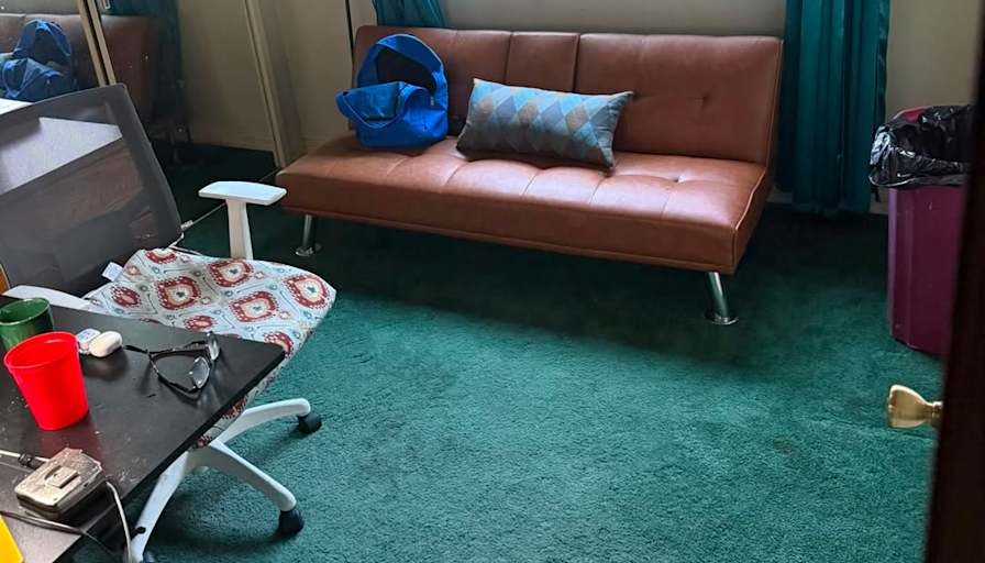 Arturo's room