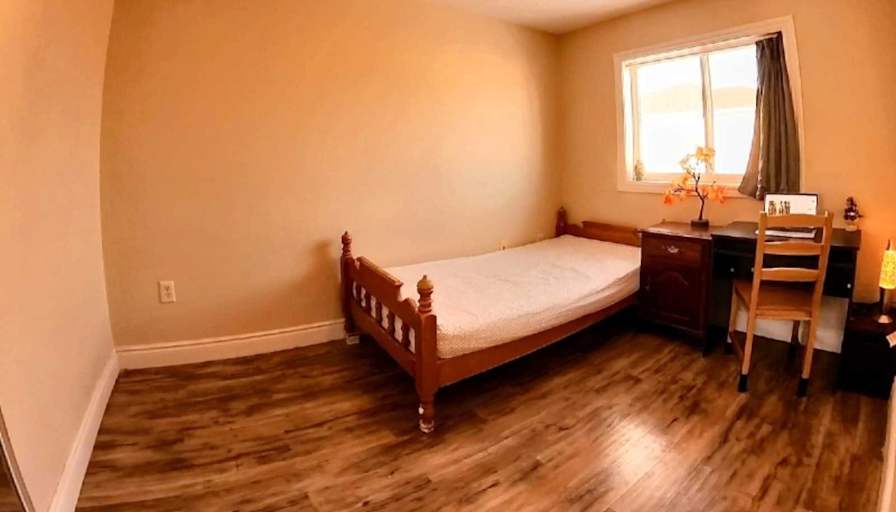 Vicky's room