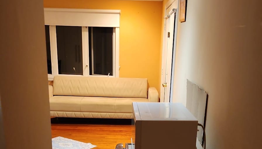 Foojan's room