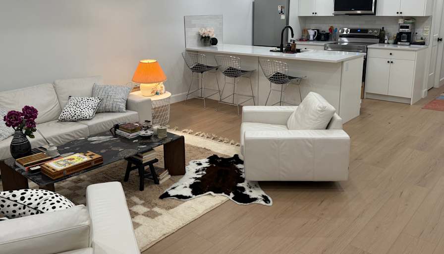 anisamovaffagh's room