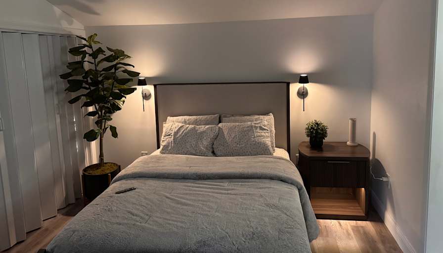 Deavin's room