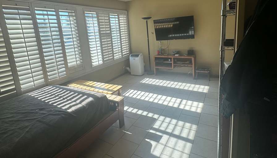 Jose's room