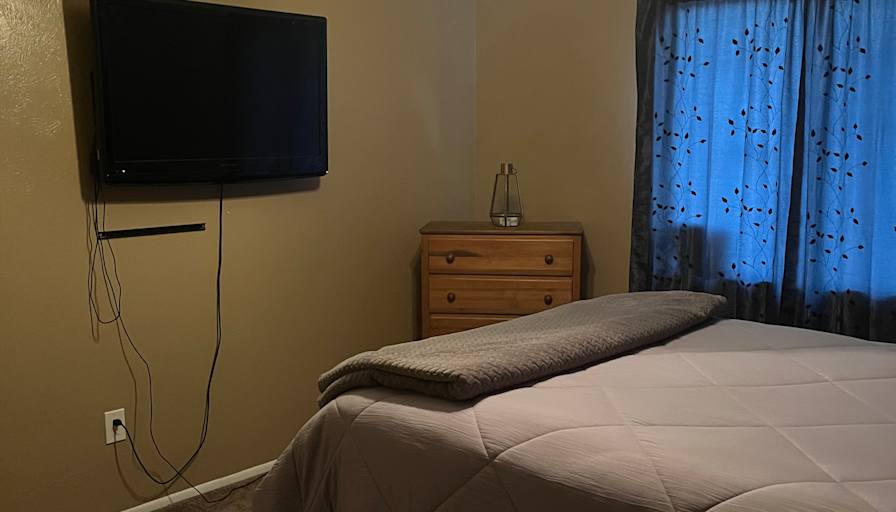 Linda's room
