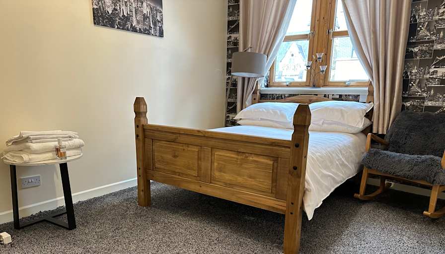 R's room