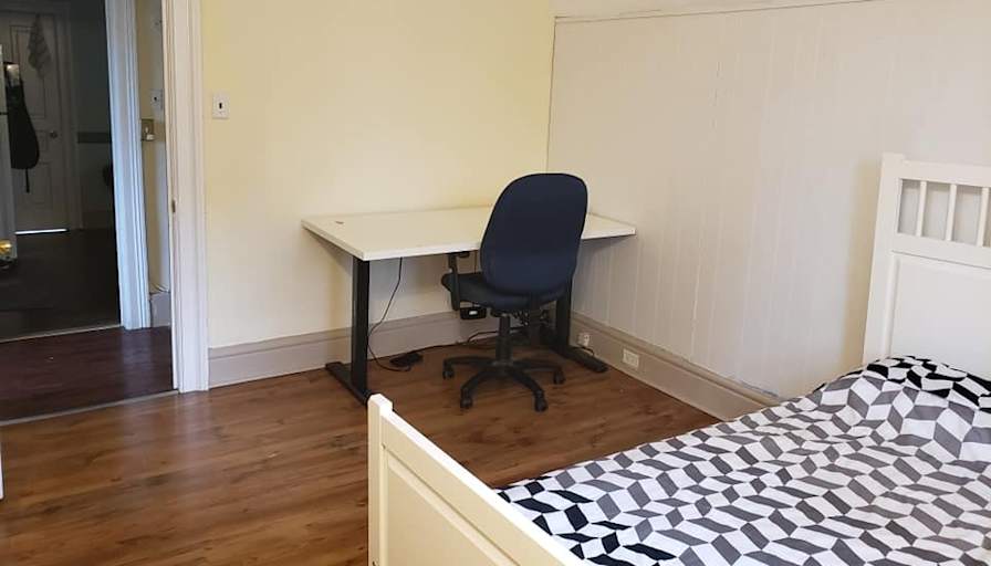 Kelly's room