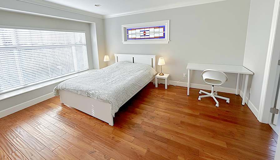 Shirin's room