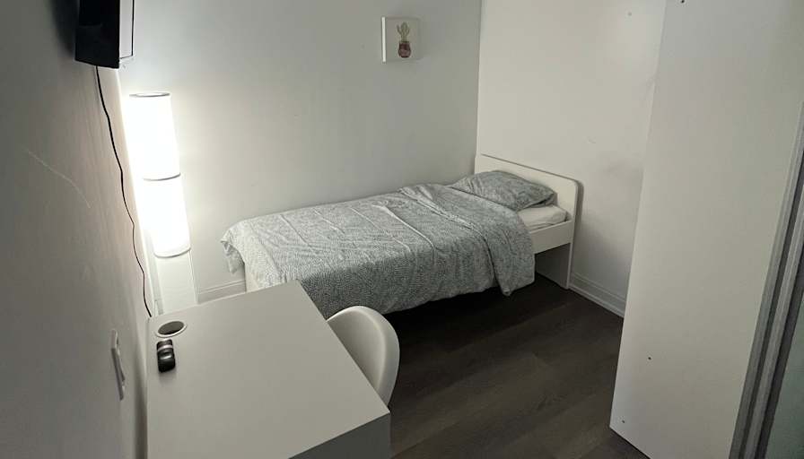 Innova's room