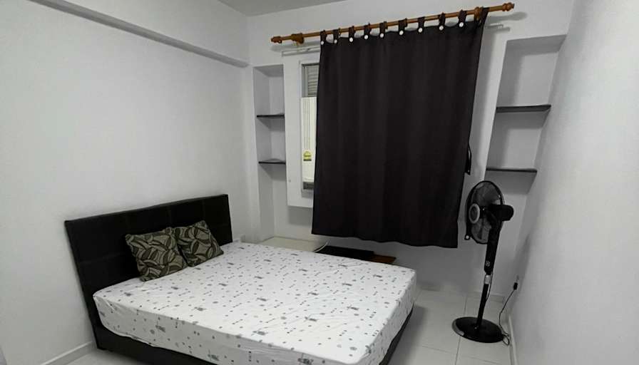 Serene's room