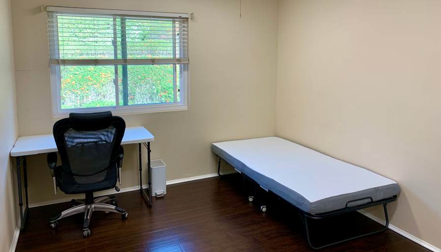 Yang's room