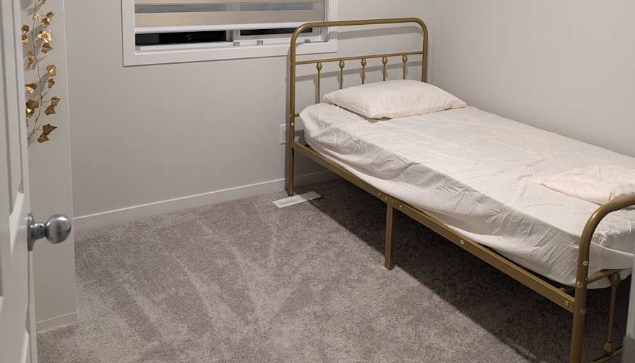 Aisha's room