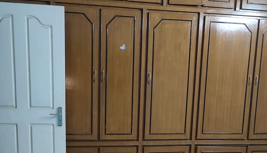 Uma Maheswari's room