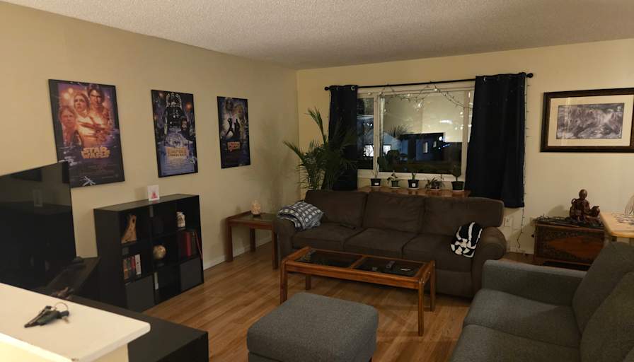 Thomas's room